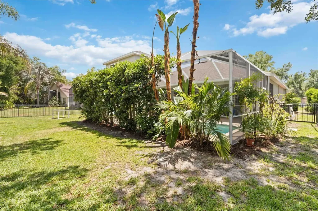 6110 Whimbrelwood Drive Lithia FL 33547