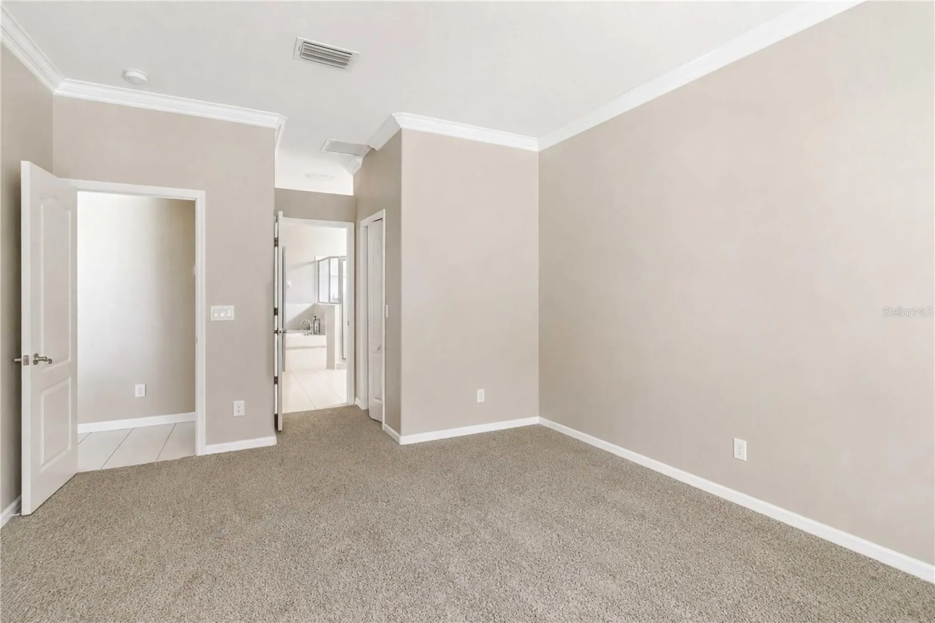 6110 Whimbrelwood Drive Lithia FL 33547