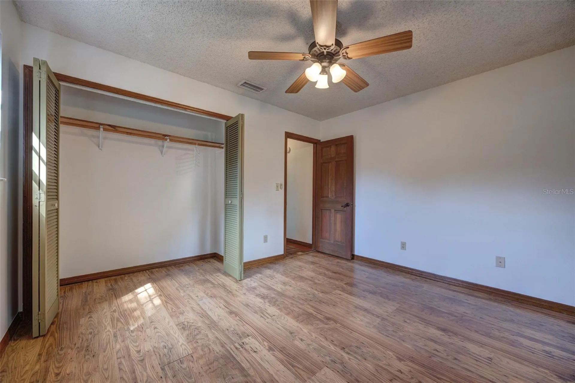 202 Sandspur Lane Deland FL 32724