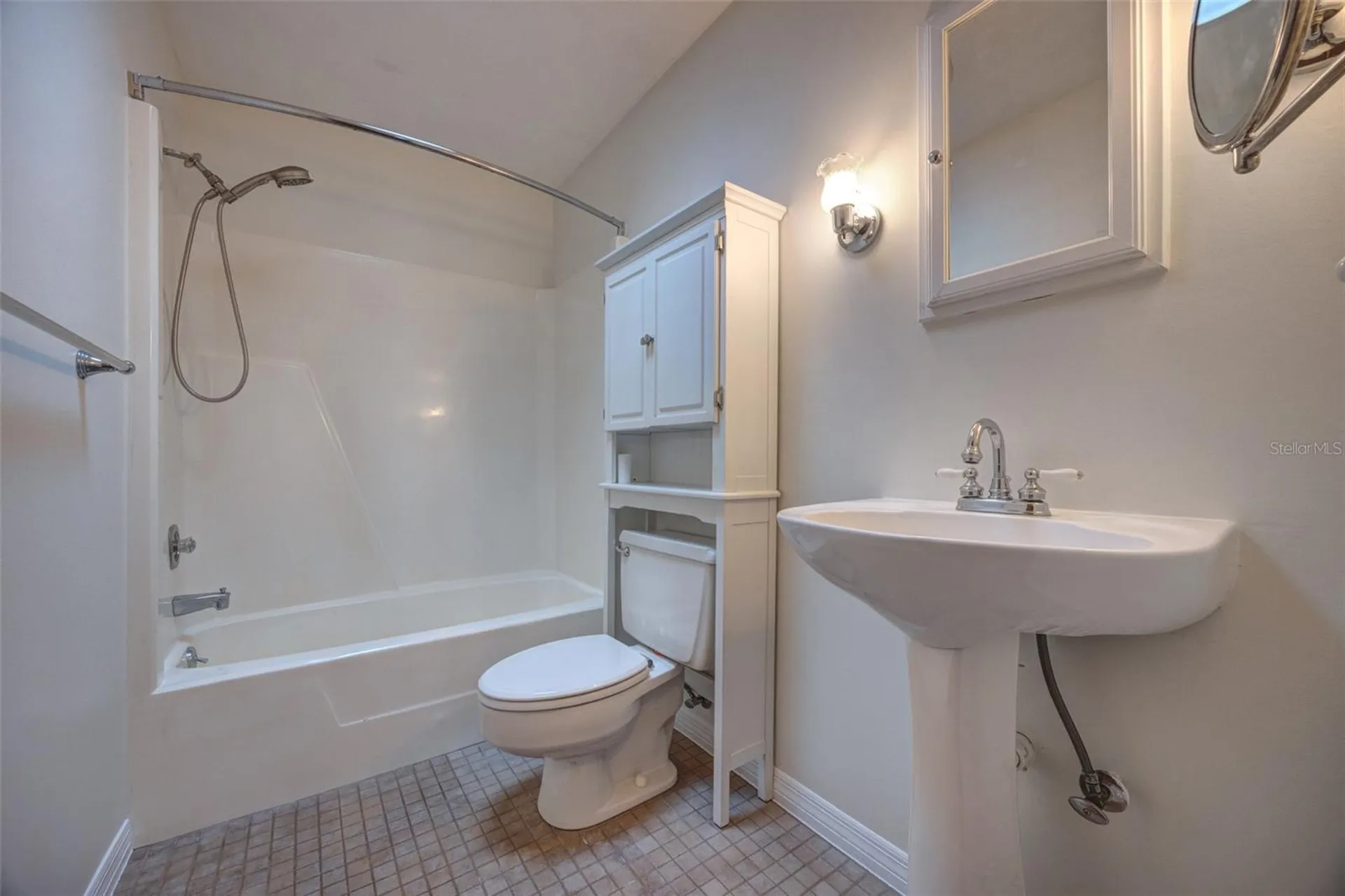 202 Sandspur Lane Deland FL 32724