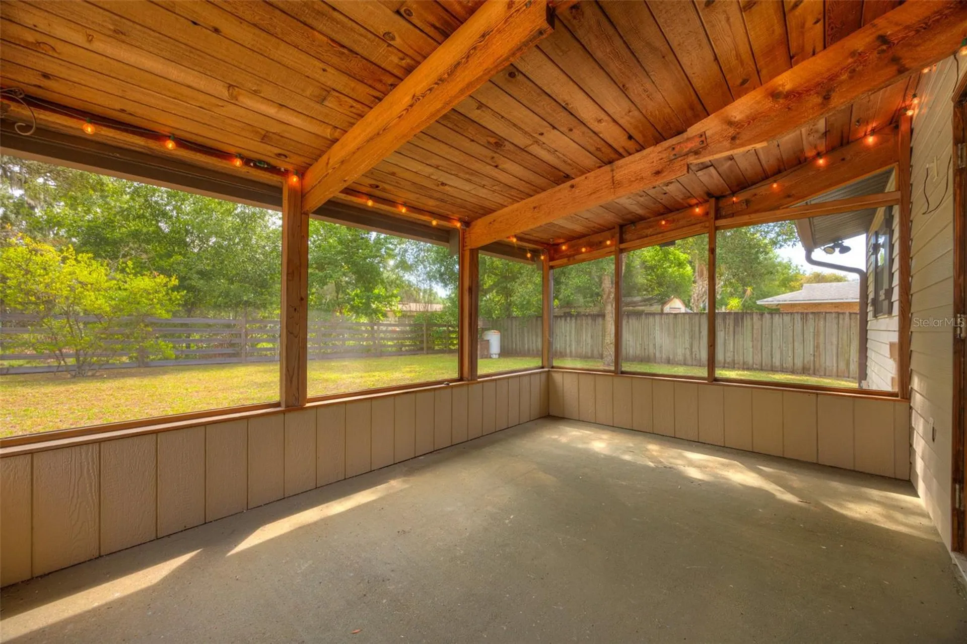 202 Sandspur Lane Deland FL 32724