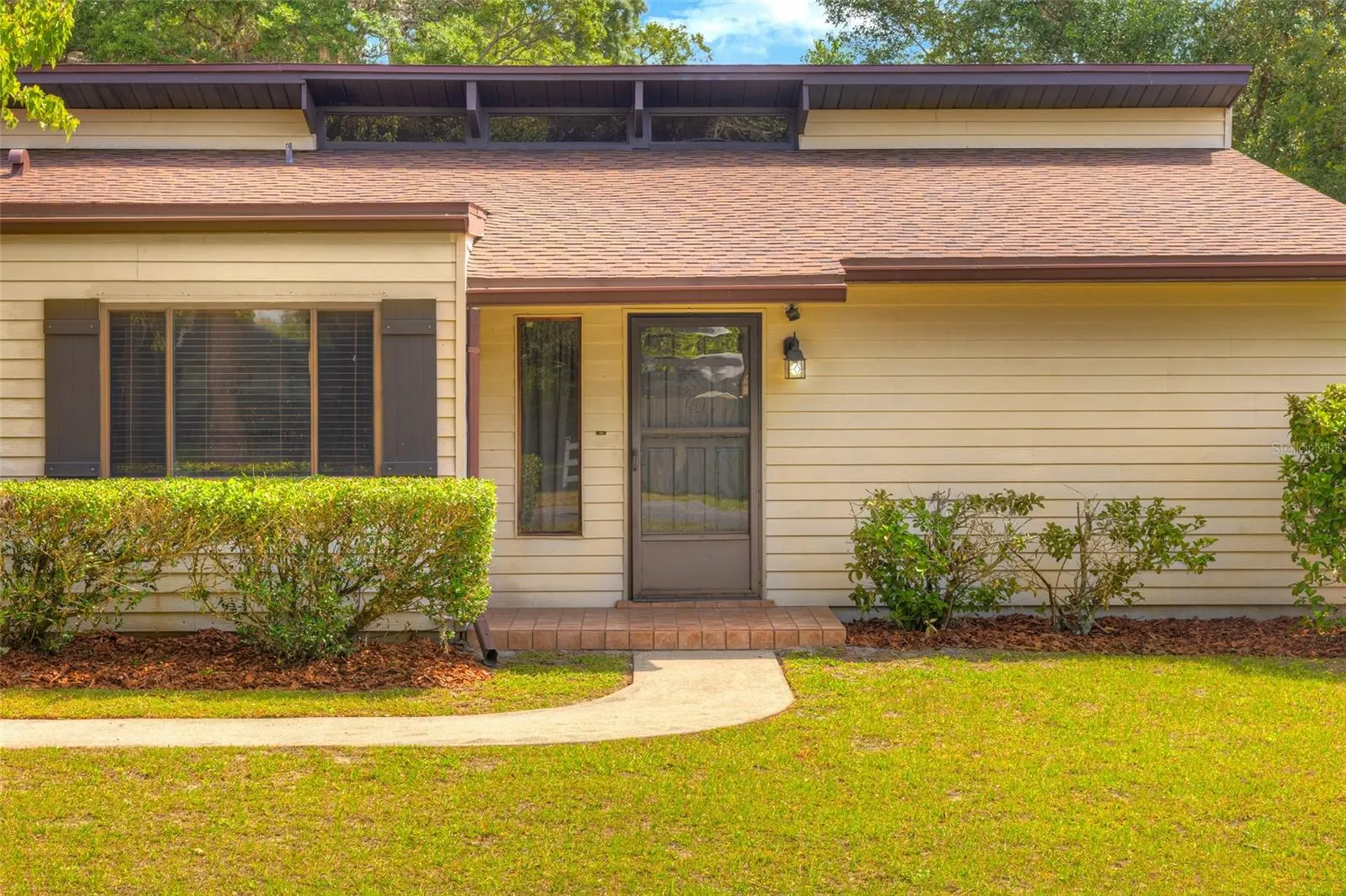 202 Sandspur Lane Deland FL 32724