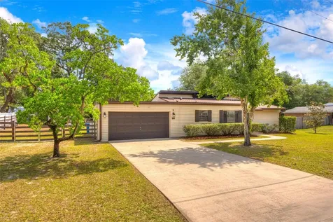 202 Sandspur Lane Deland FL 32724