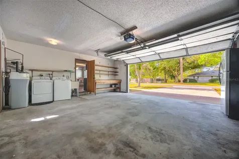 202 Sandspur Lane Deland FL 32724