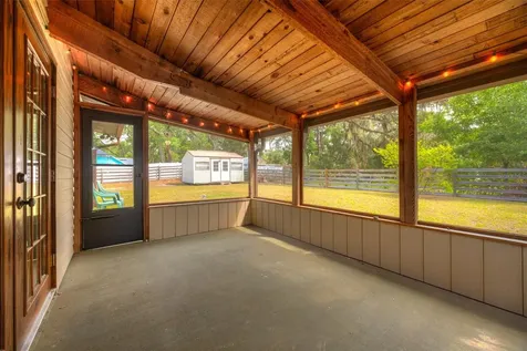 202 Sandspur Lane Deland FL 32724