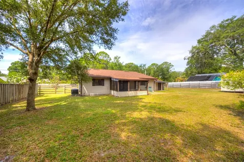 202 Sandspur Lane Deland FL 32724