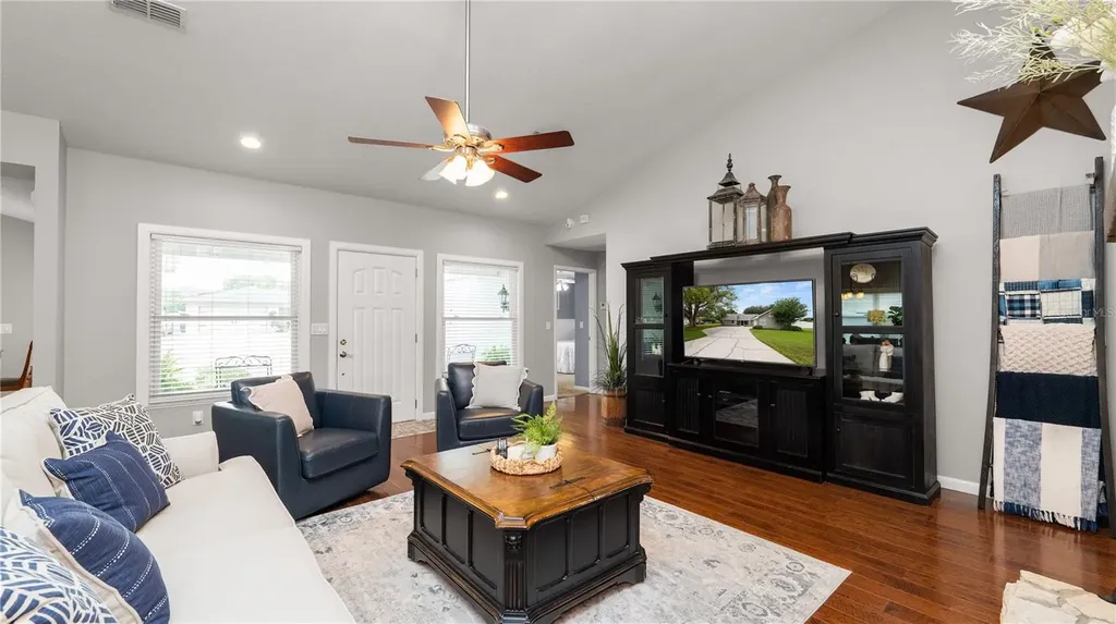 5525 Club Hill E Lakeland FL 33813