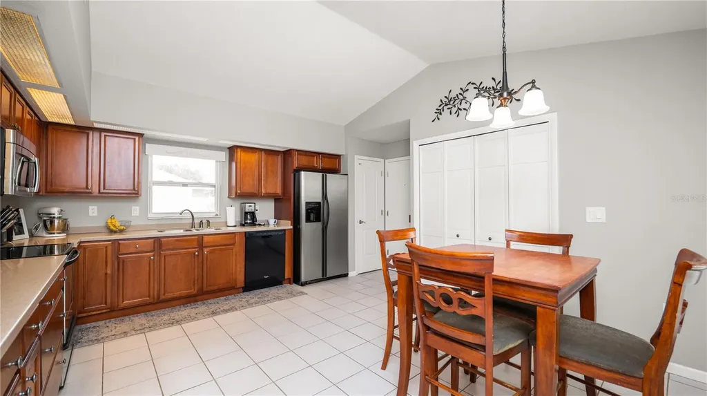 5525 Club Hill E Lakeland FL 33813