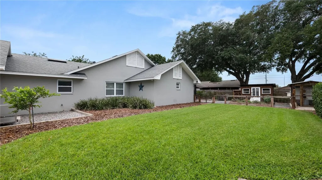 5525 Club Hill E Lakeland FL 33813