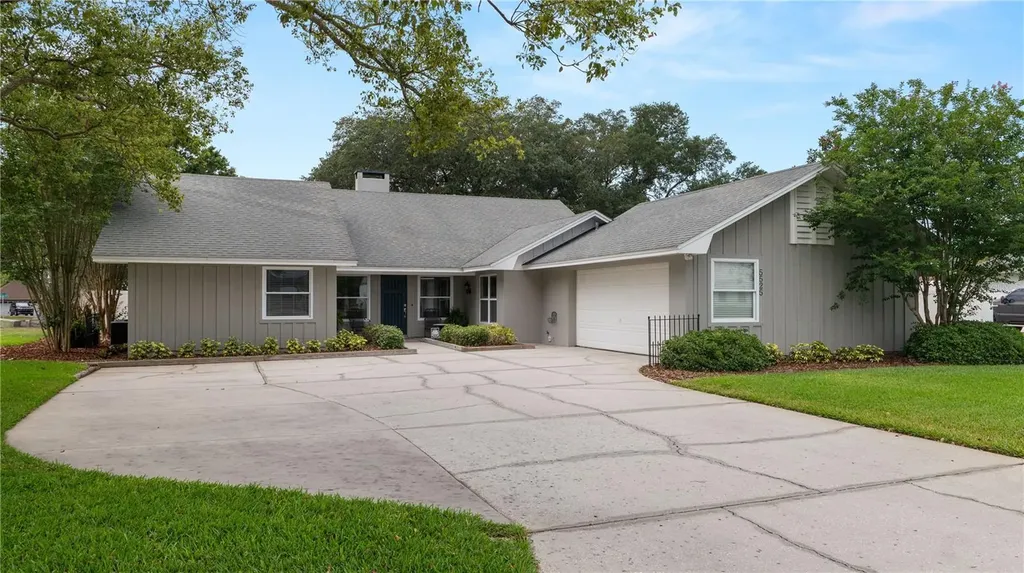 5525 Club Hill E Lakeland FL 33813