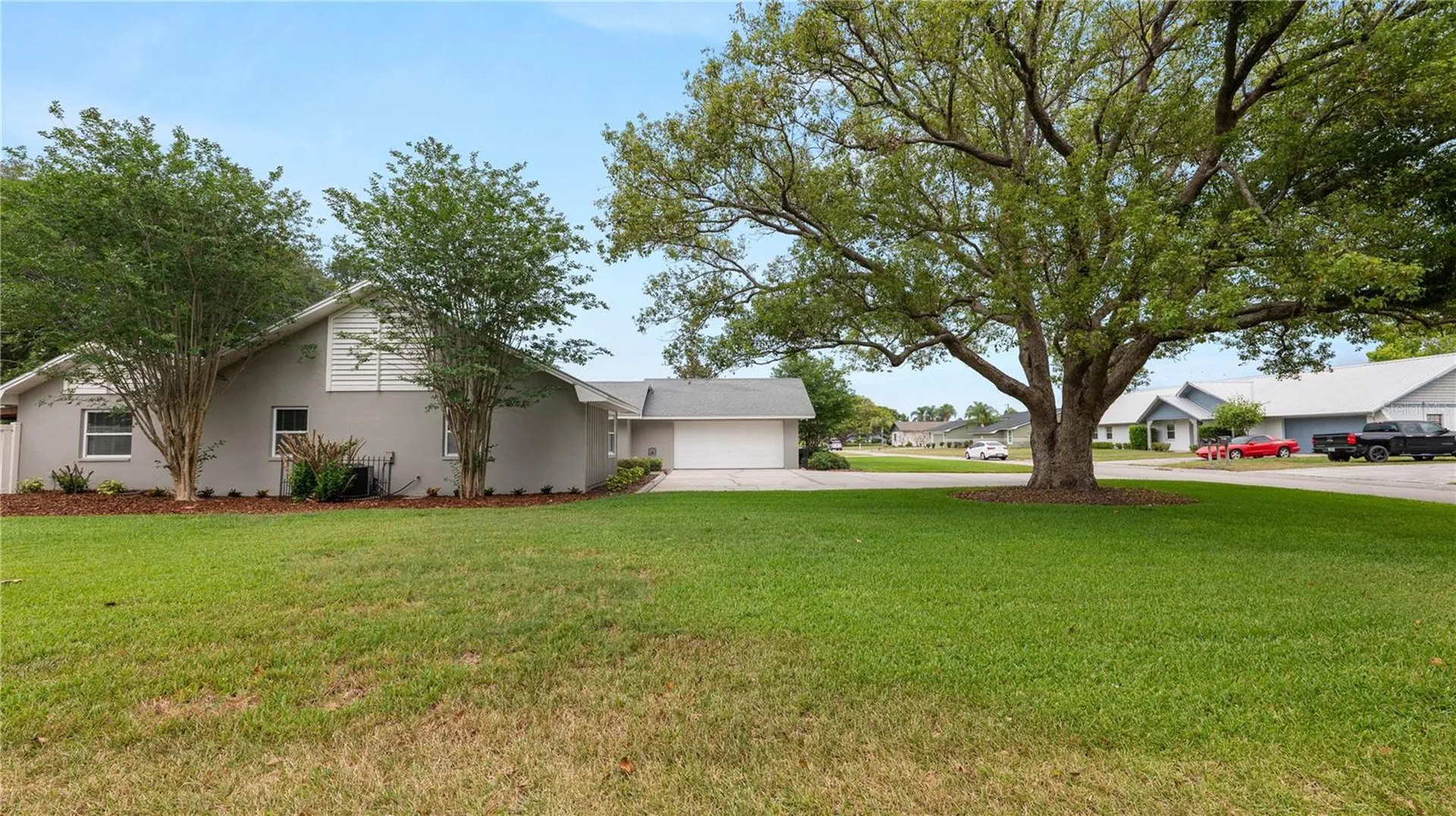 5525 Club Hill E Lakeland FL 33813