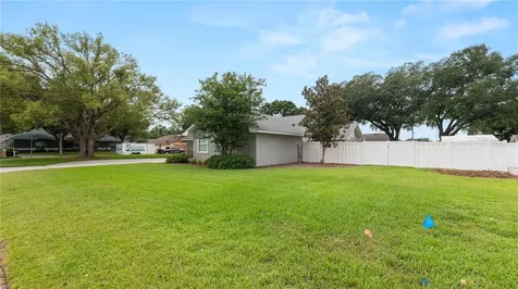 5525 Club Hill E Lakeland FL 33813