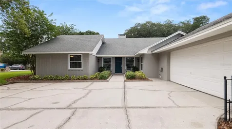 5525 Club Hill E Lakeland FL 33813