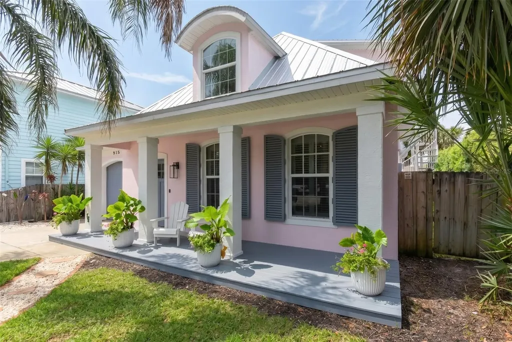 915 Maple Street New Smyrna Beach FL 32169