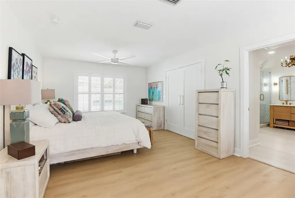 915 Maple Street New Smyrna Beach FL 32169