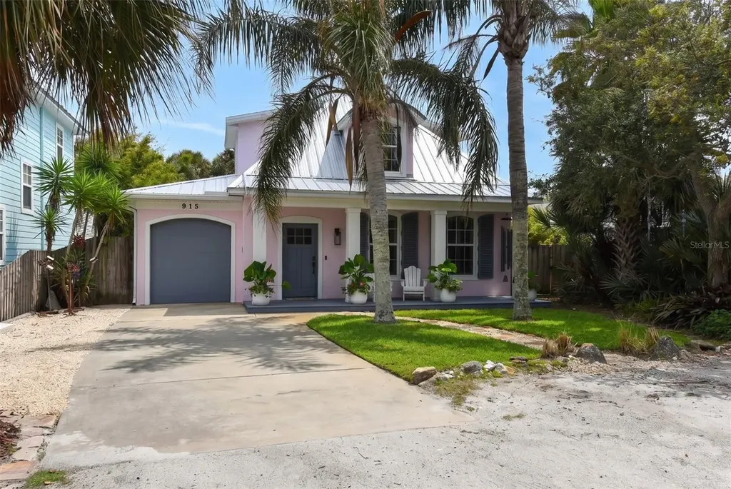 915 Maple Street New Smyrna Beach FL 32169