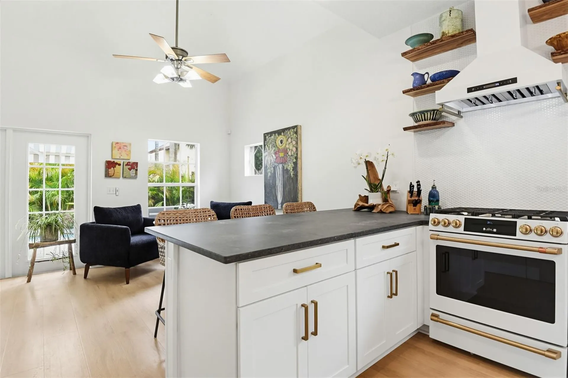 915 Maple Street New Smyrna Beach FL 32169