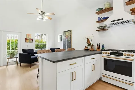 915 Maple Street New Smyrna Beach FL 32169