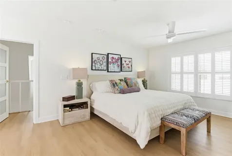 915 Maple Street New Smyrna Beach FL 32169