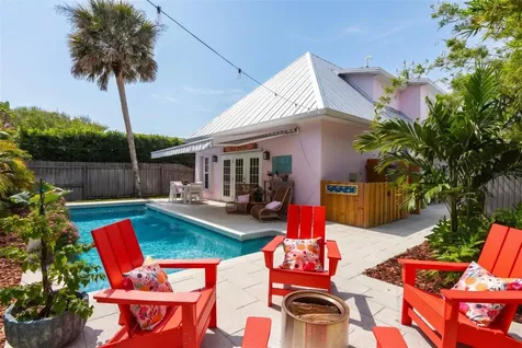 915 Maple Street New Smyrna Beach FL 32169