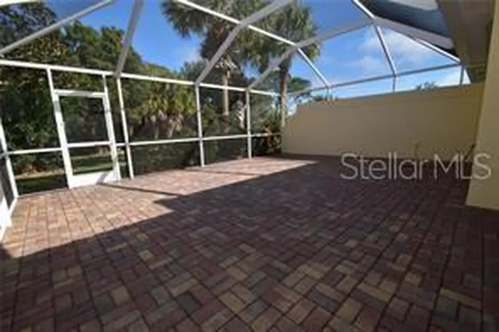 8004 Camminare Drive Sarasota FL 34238