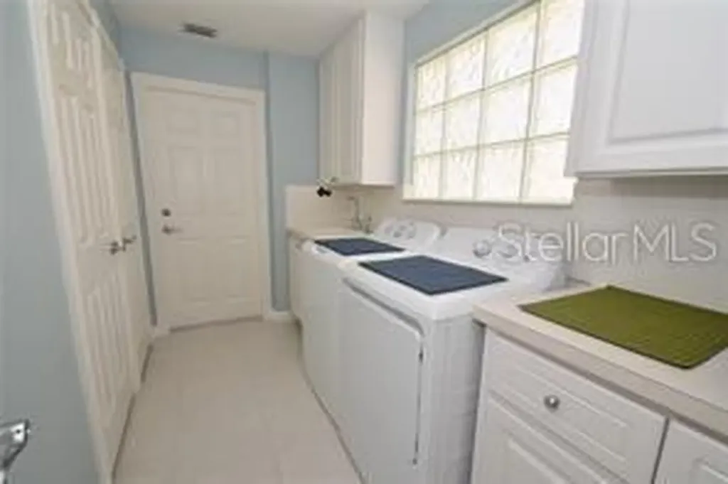 8004 Camminare Drive Sarasota FL 34238