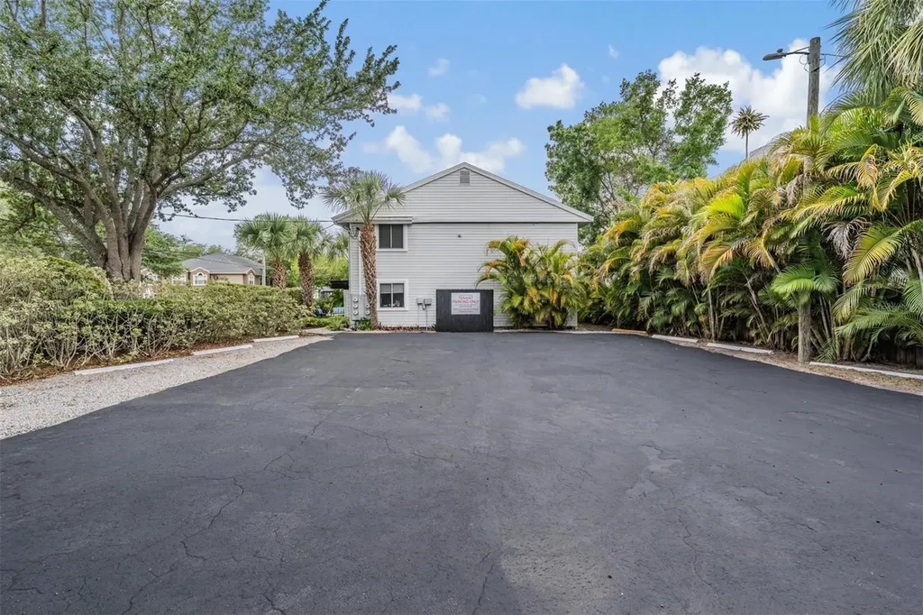 2109 W De Leon Street Tampa FL 33606