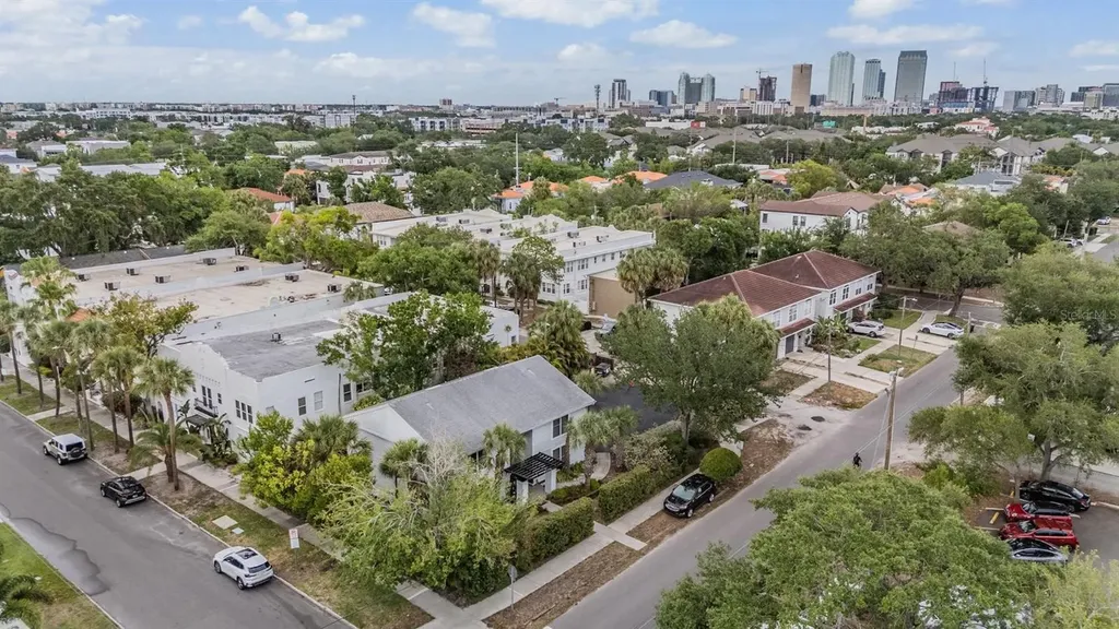 2109 W De Leon Street Tampa FL 33606