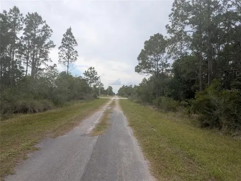 320 Alba Drive Indian Lake Estates FL 33855