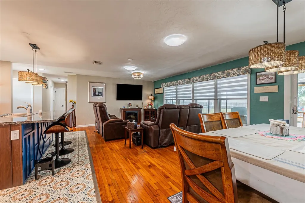 5233 Hill Drive Zephyrhills FL 33542