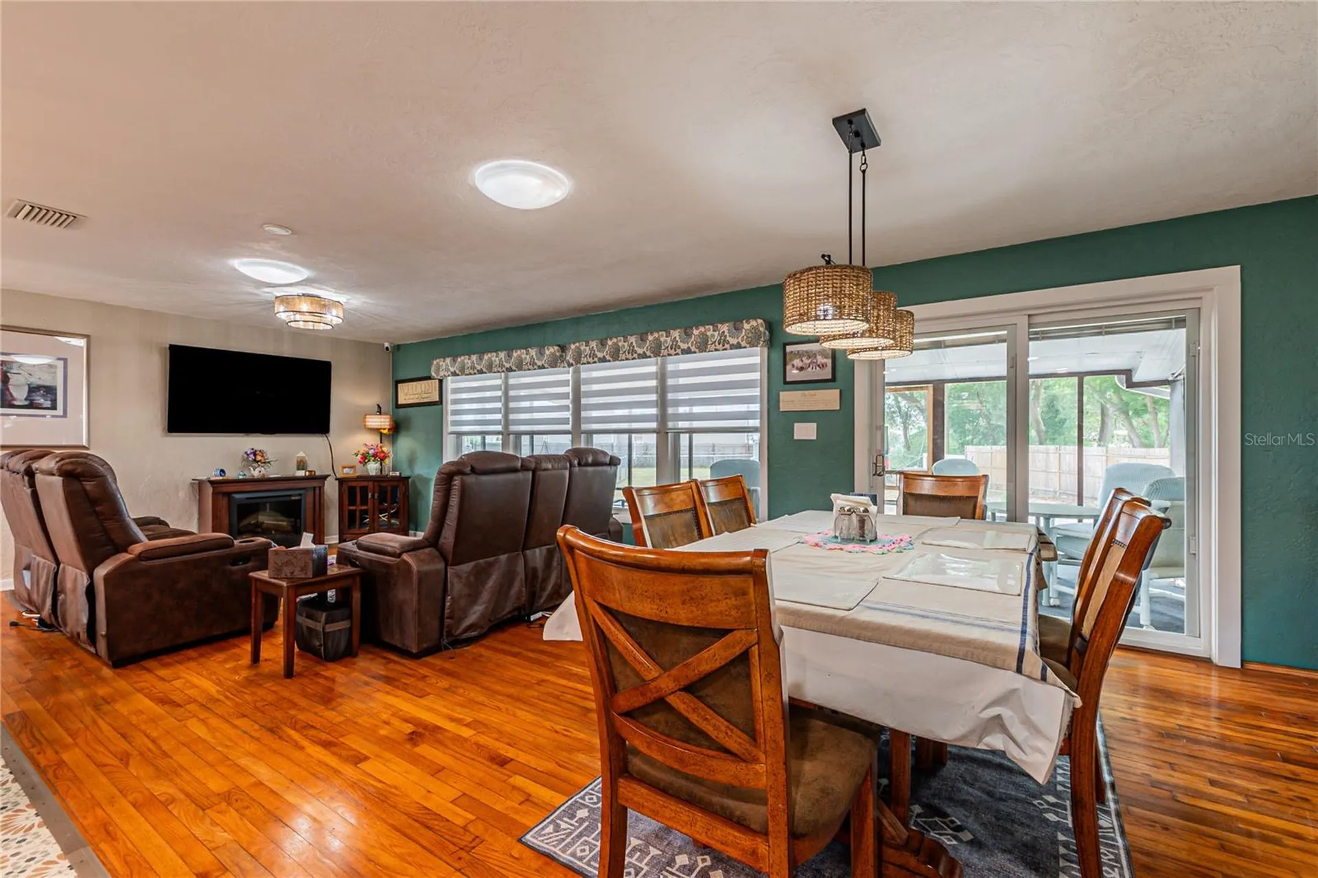 5233 Hill Drive Zephyrhills FL 33542