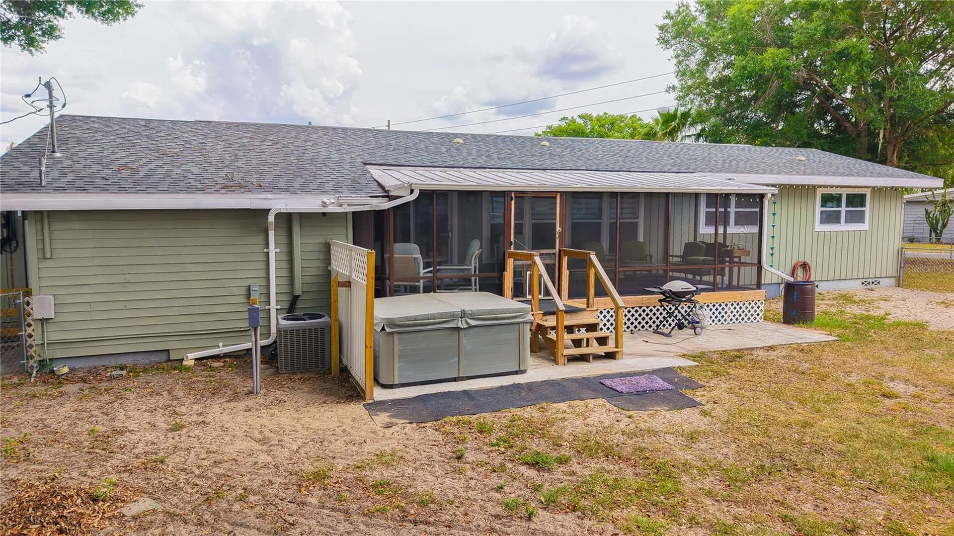 5233 Hill Drive Zephyrhills FL 33542