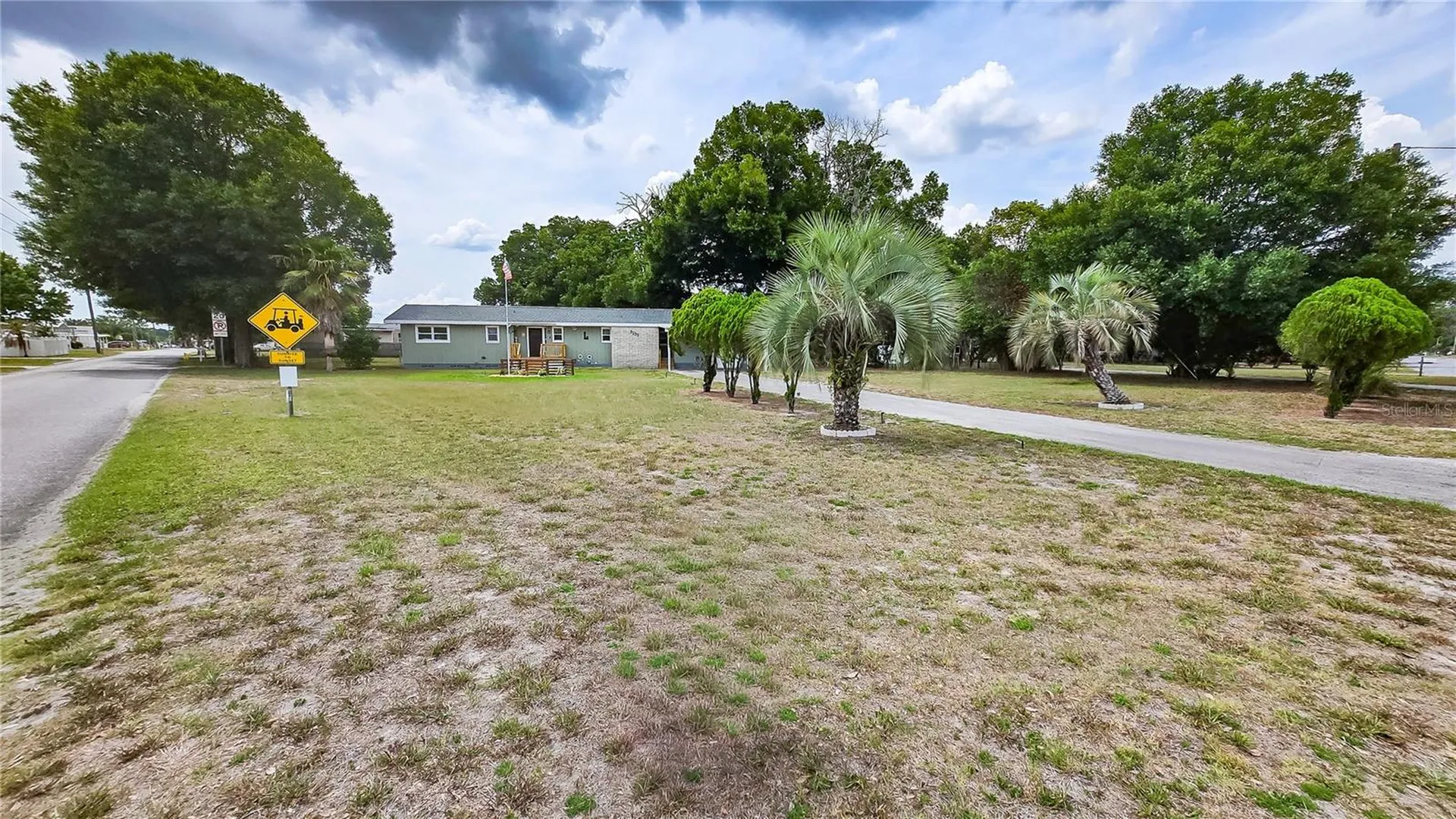 5233 Hill Drive Zephyrhills FL 33542