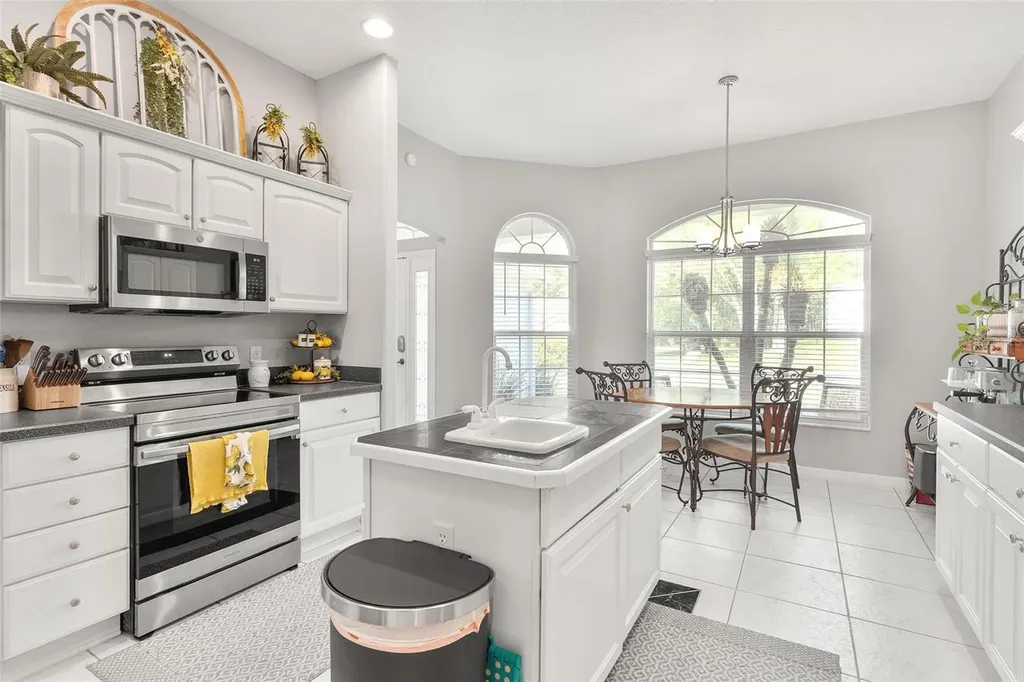 1027 Urico Golf Road Lady Lake FL 32159
