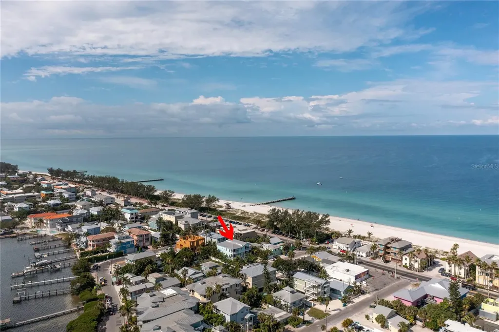 105 4th Street S Bradenton Beach FL 34217