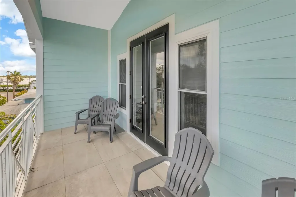 105 4th Street S Bradenton Beach FL 34217