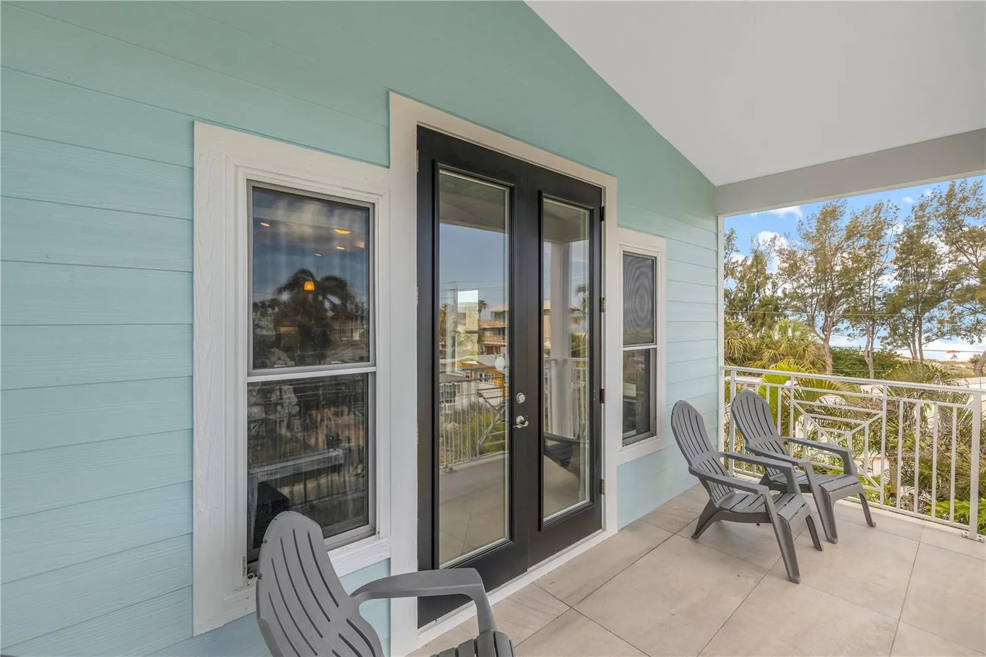 105 4th Street S Bradenton Beach FL 34217