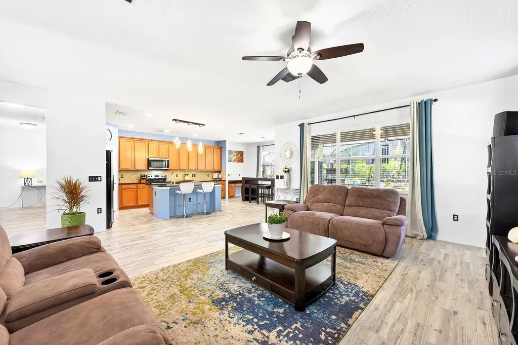 2407 Parkside Meadow Drive Apopka FL 32712