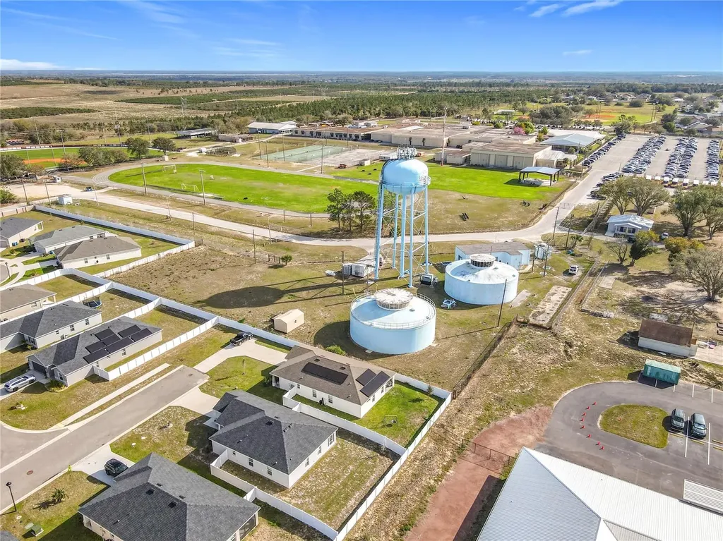 456 Hilltop Drive Lake Wales FL 33853