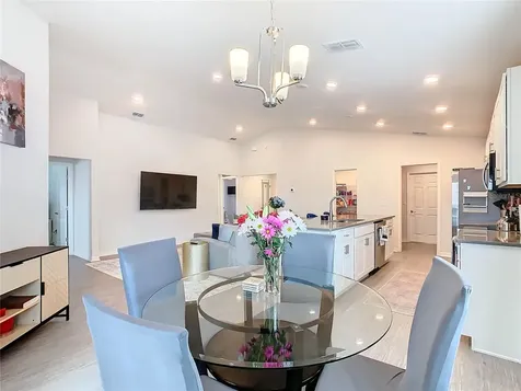 456 Hilltop Drive Lake Wales FL 33853