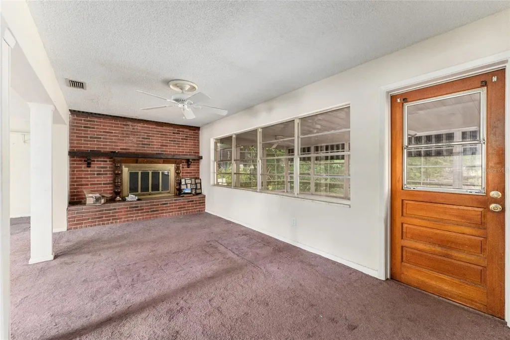 927 S Val Drive Inverness FL 34450