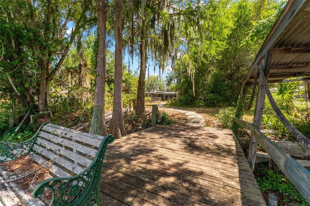 927 S Val Drive Inverness FL 34450