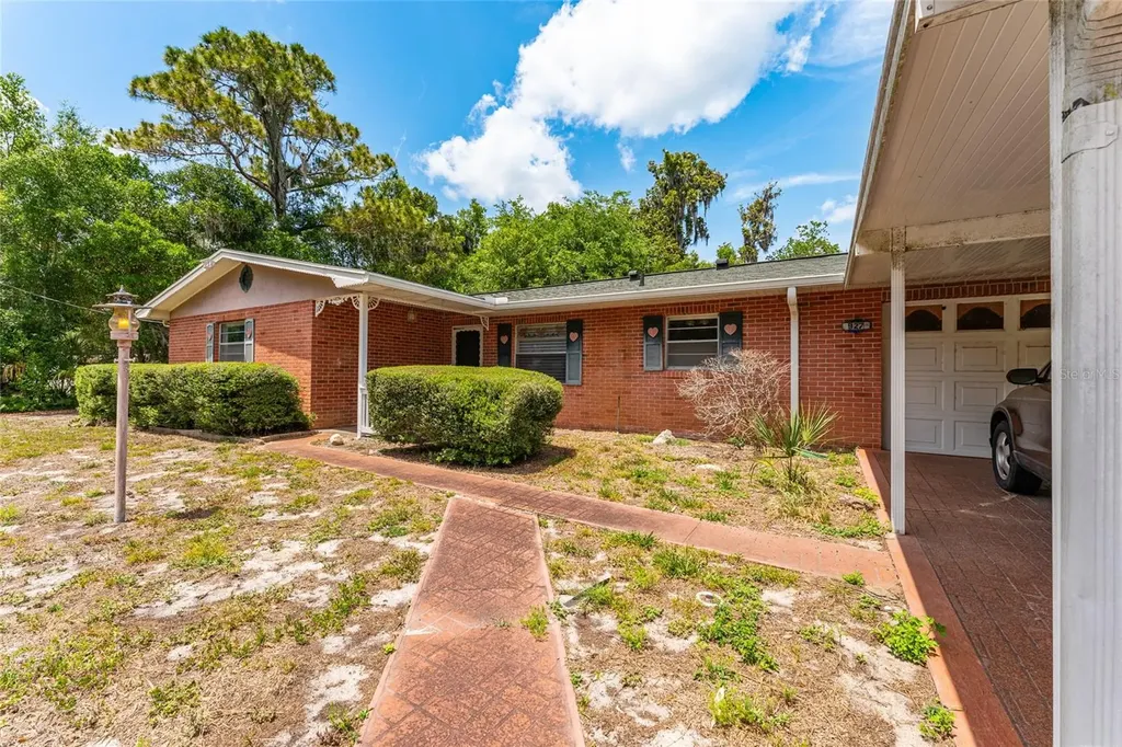 927 S Val Drive Inverness FL 34450