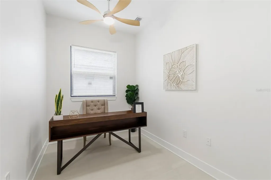 1090 Main Street Safety Harbor FL 34695