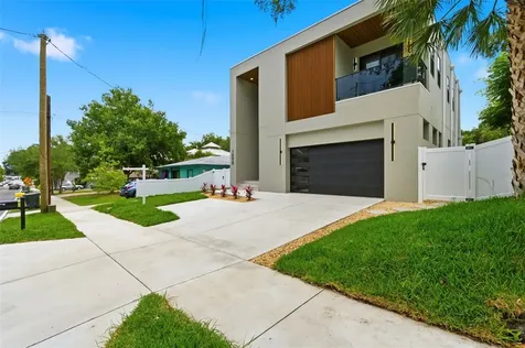 1090 Main Street Safety Harbor FL 34695