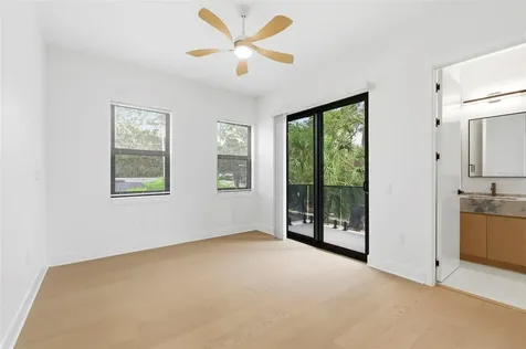 1090 Main Street Safety Harbor FL 34695