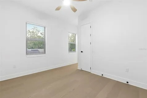 1090 Main Street Safety Harbor FL 34695