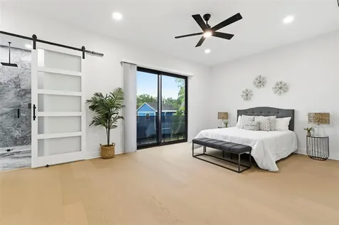 1090 Main Street Safety Harbor FL 34695
