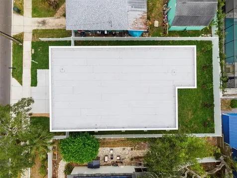1090 Main Street Safety Harbor FL 34695