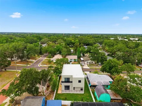 1090 Main Street Safety Harbor FL 34695
